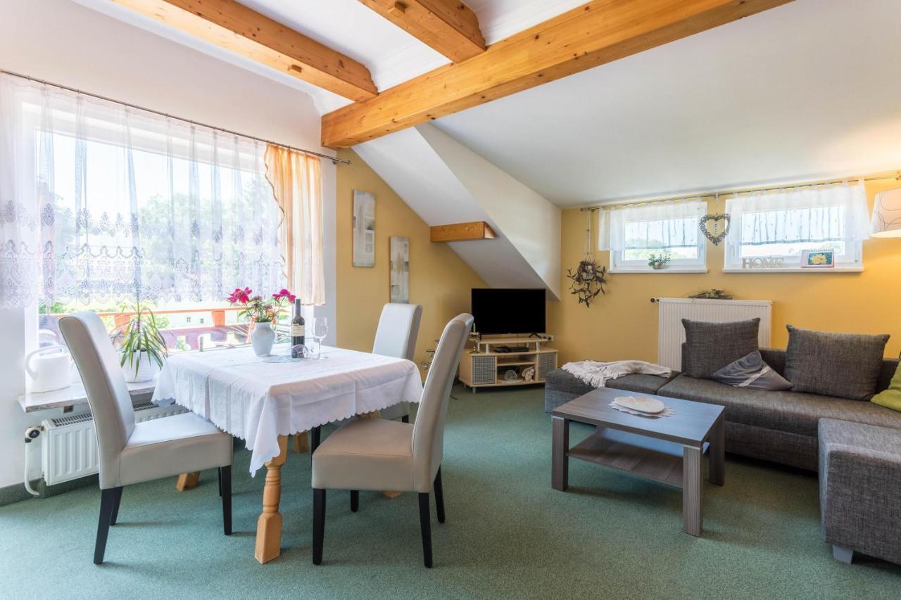 Fewo Im Gaestehaus Maximilian Eggelsberg Buitenkant foto