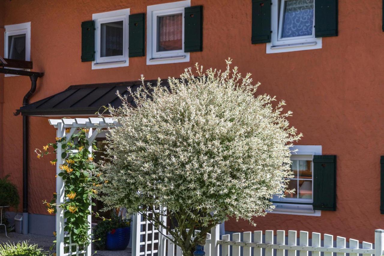 Fewo Im Gaestehaus Maximilian Eggelsberg Buitenkant foto