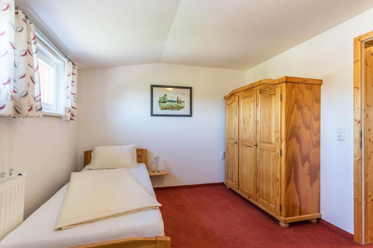 Fewo Im Gaestehaus Maximilian Eggelsberg Buitenkant foto